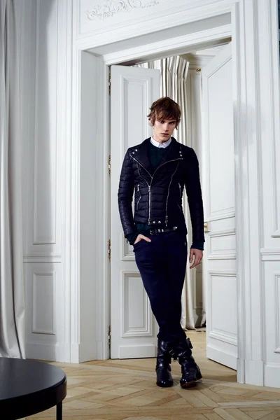 Look 10